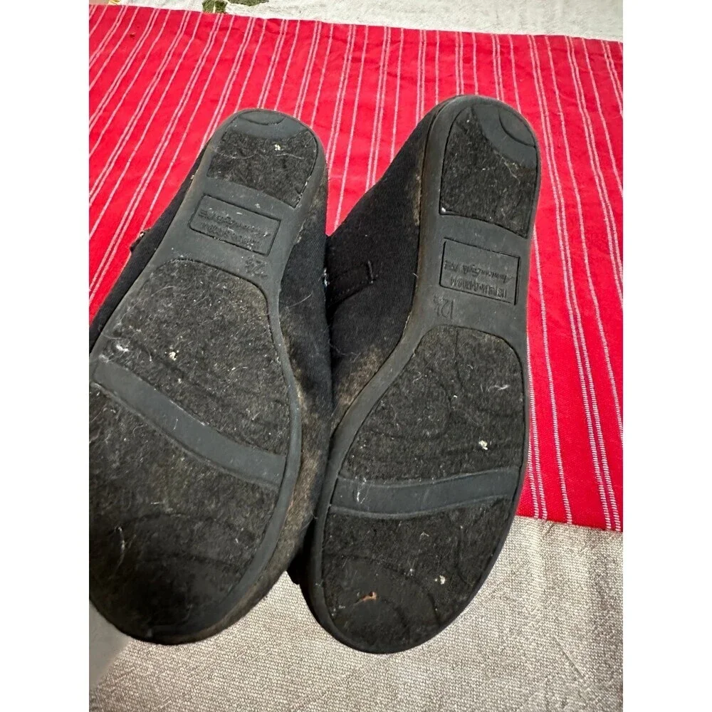 American Eagle Girls size 12.5 flat Shoes